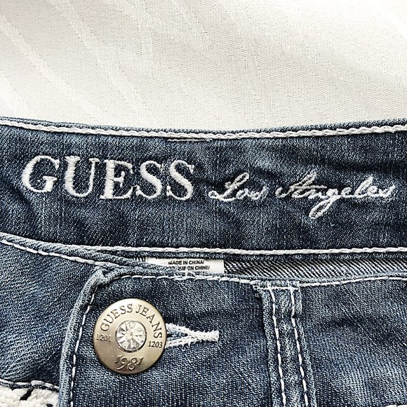 GUESS jean shorts - Picture 4 of 8